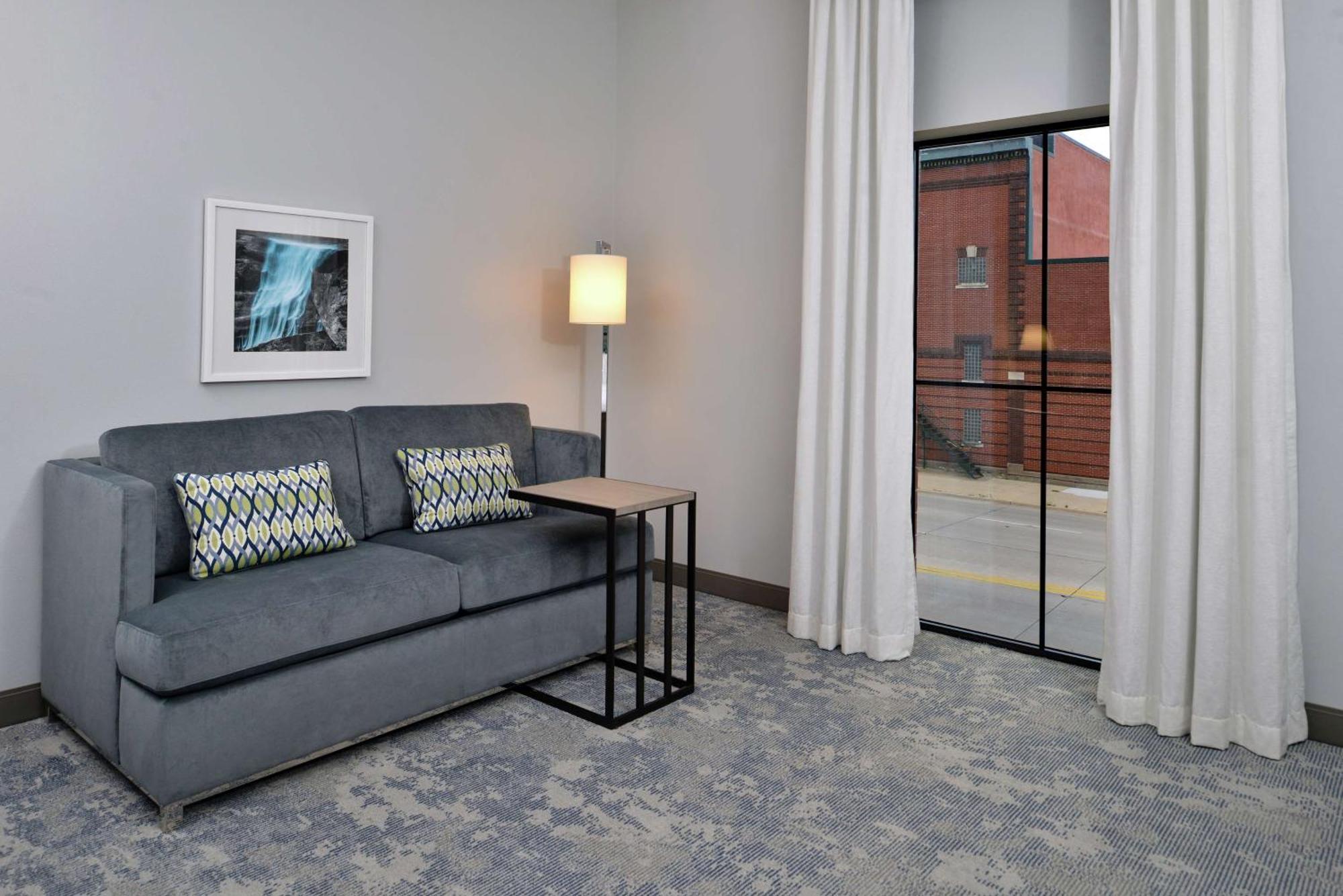 Hampton Inn Cedar Falls Downtown, Ia Экстерьер фото