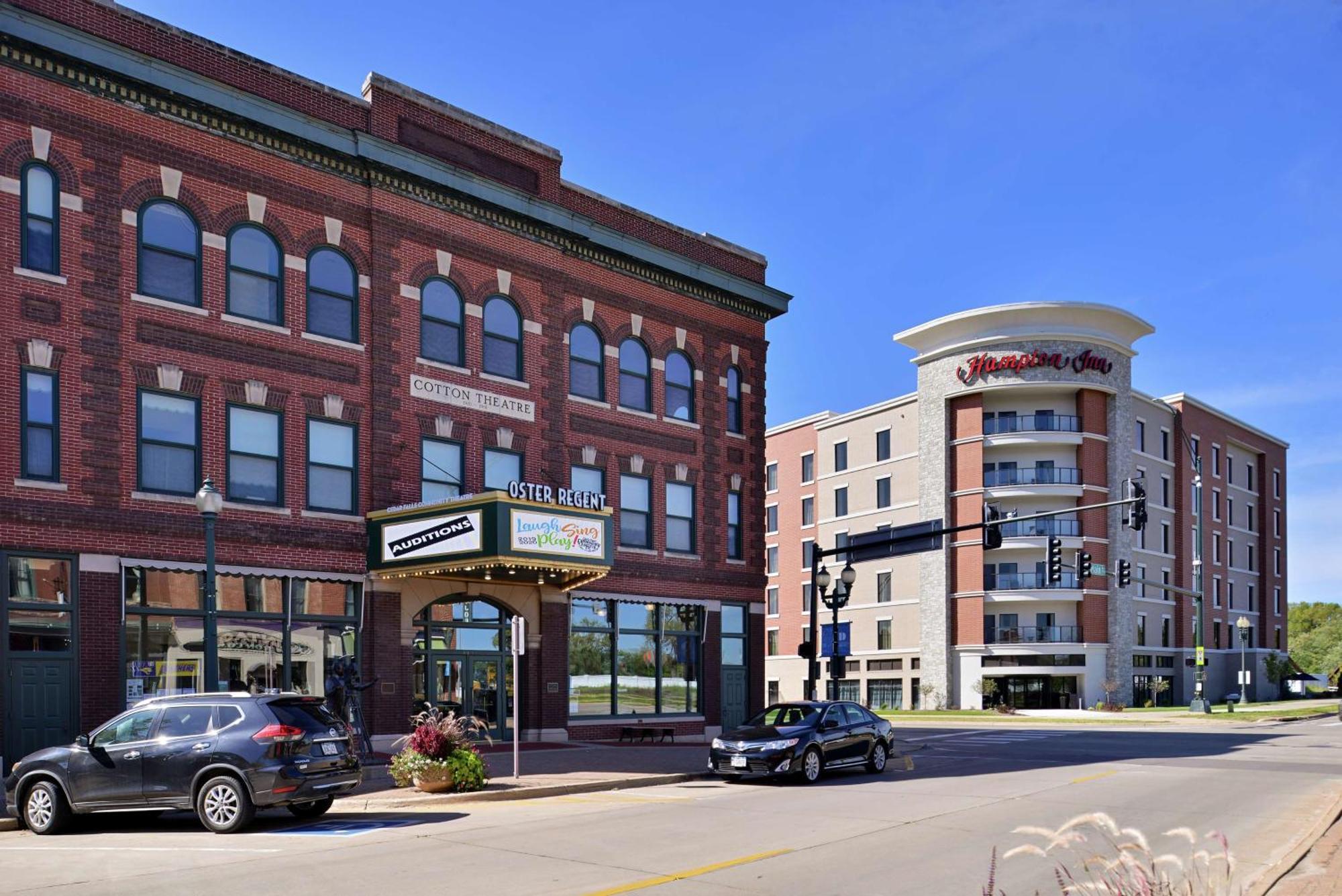 Hampton Inn Cedar Falls Downtown, Ia Экстерьер фото